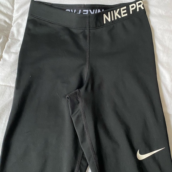 Nike leggings🖤 - Picture 3 of 3